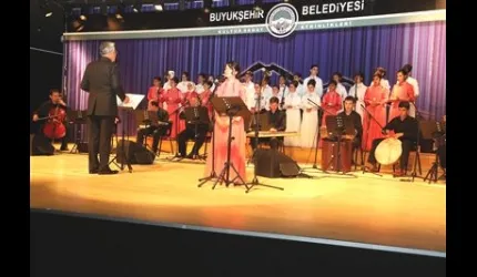 Gülen Yüzler Gönülleri Mest Etti