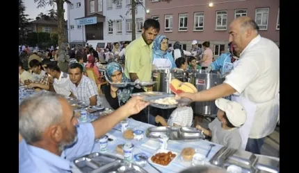 İncesu Ülkü Ocakları'ndan İftar