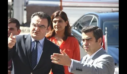 Vali Düzgün, İl Sağlık Müdürü'nden Brifing Aldı