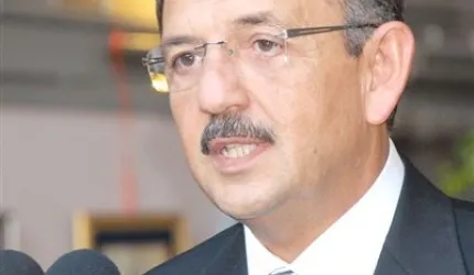 'Kültür ve Sanatla Taçlandırılmayan Şehir Kocaman Huzurevi Olur'
