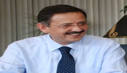 Kayseri Büyükşehir Belediye Başkanı Mehmet Özhaseki