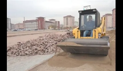 Zümrüt Mahallesine Yeni Semt Pazarı