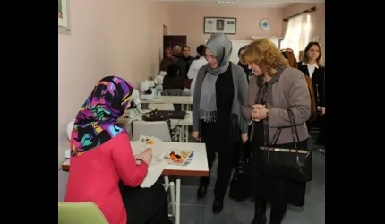 Bürokrat Eşlerinden Kaymek'e Ziyaret