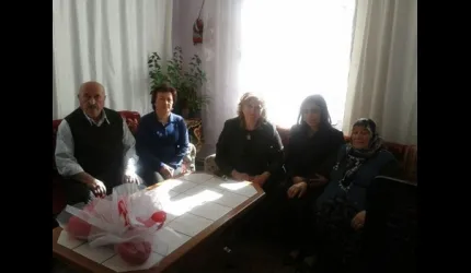 ŞEHİT AİLELERİNİ ZİYARET