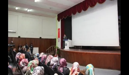 Yahyalı'da 'aile İçi İletişim' Konulu Konferans
