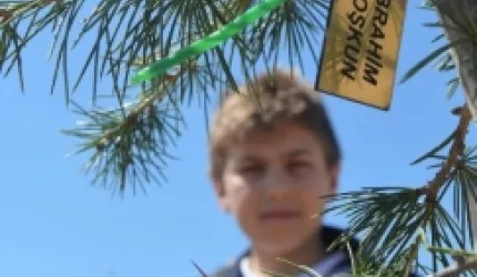 Tekden Ortaokulu Öğrencileri Fidan Dikti