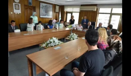 Melmek Hızlı Klavye Kursu Öğrencileri Başkan Dr. Memduh Büyükkılıç'ı Ziyaret Etti