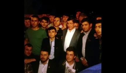 Başbakan Davutoğlu Kayseri Mahallesi'ni Gezdi