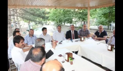 Başkan Öztürk Muhtarlarla İftarda Buluştu