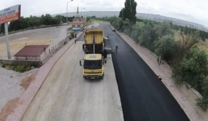 Çolakbayrakdar: "Karpuzatan Caddesı'nı Yeniliyoruz"
