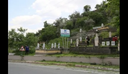 Melikgazi İlçesinde Bölge Mezarlıkları Kabir Ziyaretlerine Hazır
