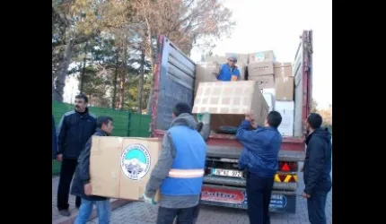 Kayseri´den Van´a yardımlar sürüyor