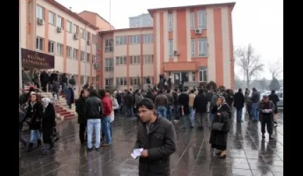 Süre uzatıldı, gelir testi kuyrukları kısaldı
