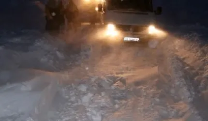 Kar ve tipi sebebiyle mahsur kalan köylüler kurtarıldı