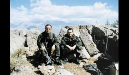 Astsubay, ordudan atıldığını 9 yıl annesinden sakladı