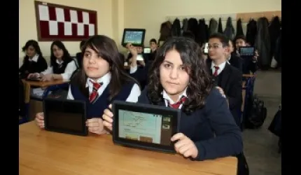 Tablet bilgisayarlar, 2013 yılı sonuna kadar bütün liselere dağıtılmış olacak