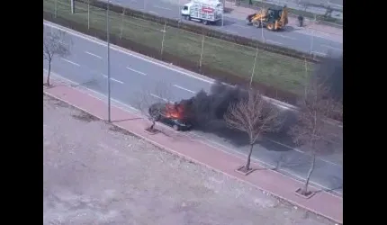 Kayseri'de araç yangını