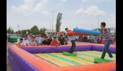 Gençler bayramı doyasıya eğlenerek kutladı