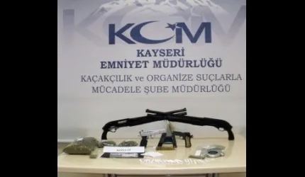 Sokak satıcıların hedefi öğrencilermiş