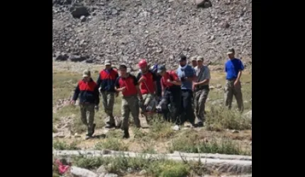 Ölümden dönen yaralı iki dağcıyı jandarma kurtardı