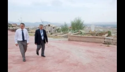 Melikgazi Belediyesi mezarlıklarda yol ve çevre düzenlemesi yaptı