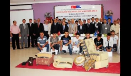 AK Parti Kayseri Milletvekili Ahmet Öksüzkaya, Türkiye´de 2.5 milyon işsize iş bulabilme adına yeni projelerin geliştirildiğini ifade ederek,