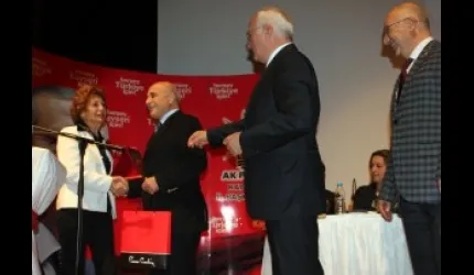 Emekli öğretmen Özdamar: Öğrencilerimin en vefalısı Abdullah Gül