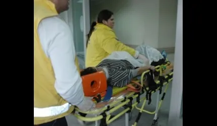 Pazar yerinde anne ile kızı silahla vuruldu