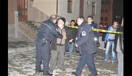 Kayseri'de 8. Kattan Düşen Şahıs Hayatını Kaybetti