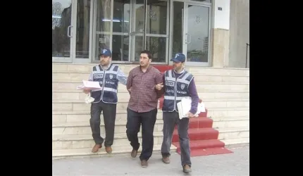 Dolandırmak İçin Sınav Düzenledi